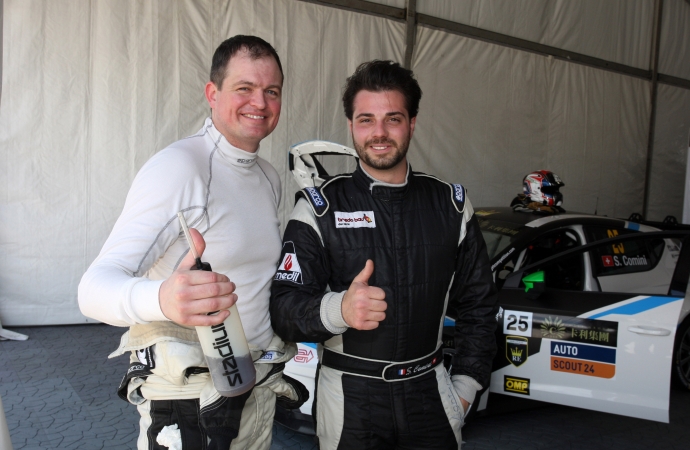 Michel Nykjær og hans team kammerat Stefano Comini
(Foto: TCR)